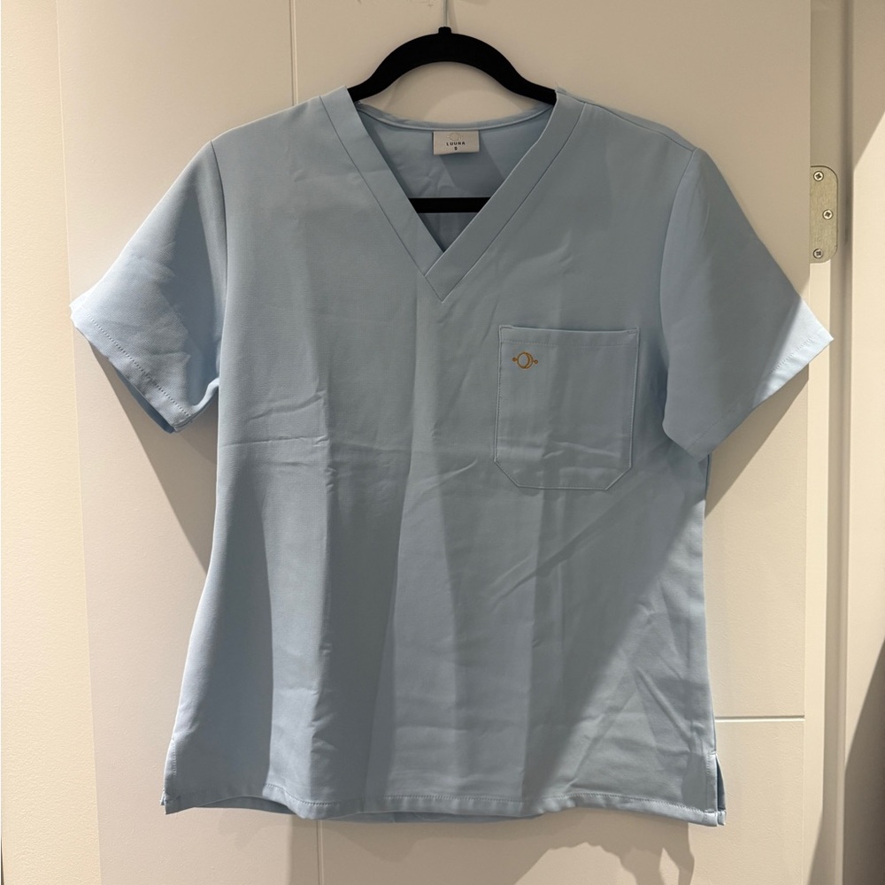 Luuna Scrub Set